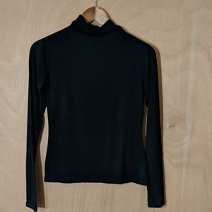 Plain Black (little) Turtleneck